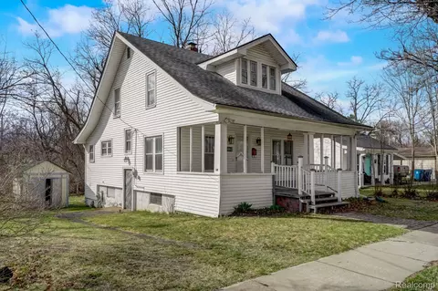 101 Michigan St, Holly, MI 48442