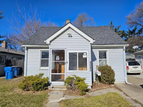 8685 Dodge Ave, Warren, MI 48089