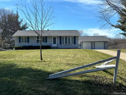 4143 N Henderson Rd, Richfield, MI 48423