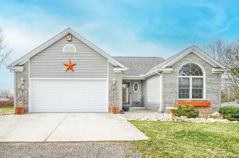 5491 N Gale Rd, Richfield, MI 48423
