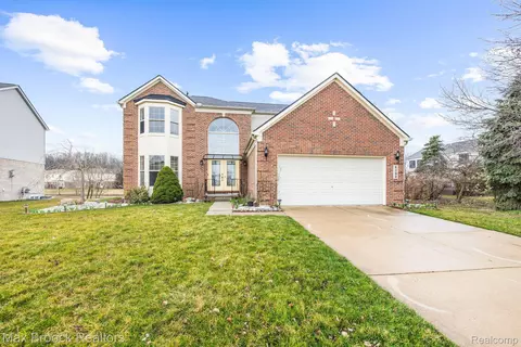 6298 Jonquil Ln, Ypsilanti, MI 48197