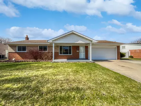 11650 Moran St, Taylor, MI 48180