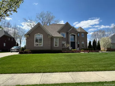 52873 Florence Dr, Shelby Township, MI 48315