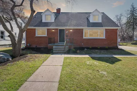 311 Liberty St, Pontiac, MI 48341