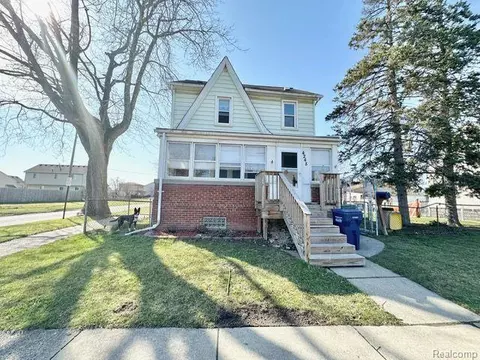 4248 Hazel Ave, Lincoln Park, MI 48146