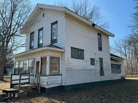 713 N Clinton St, Albion, MI 49224