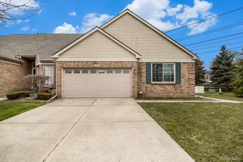191 Carson Dr #169, Westland, MI 48185