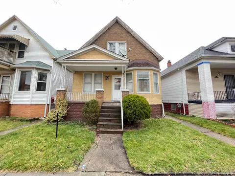11424 Gallagher St, Hamtramck, MI 48212