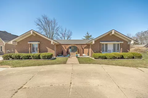 41861 Dequindre Rd, Troy, MI 48085