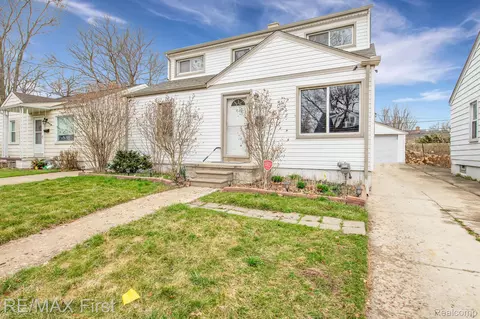603 E Mapledale Ave, Hazel Park, MI 48030
