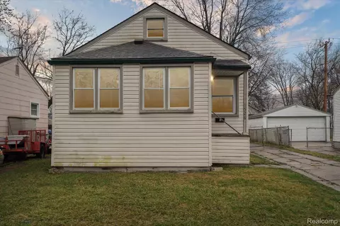 1528 E Granet Ave, Hazel Park, MI 48030