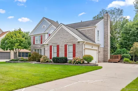 48085 Red Run Dr, Canton, MI 48187