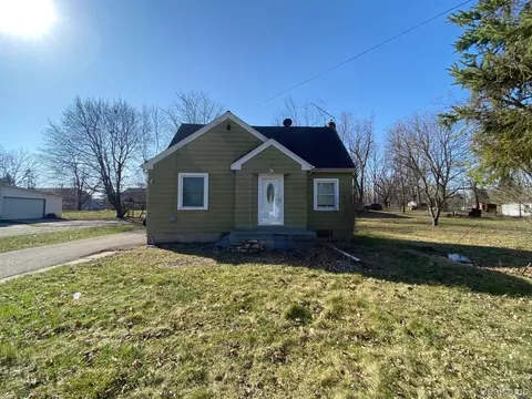 350 E Miller Rd, Lansing, MI 48911