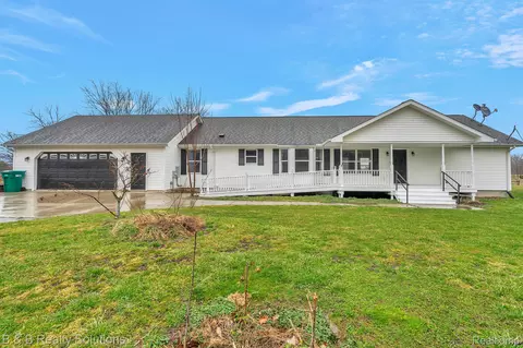 2391 Dodds Rd, Rich, MI 48461