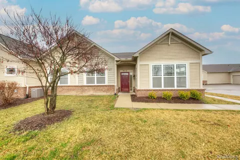 3512 Shepherd Ct, Canton, MI 48188