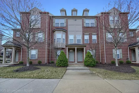 44707 Gwinnett Loop 60 13 Loop #60, Novi, MI 48377