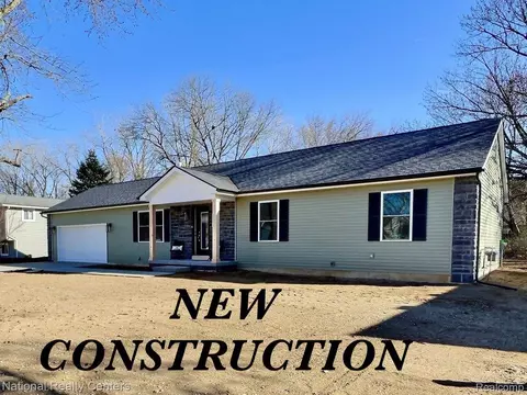 485 W Beechdale St, Commerce, MI 48382