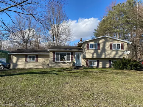 3282 Field Rd, Vienna, MI 48420