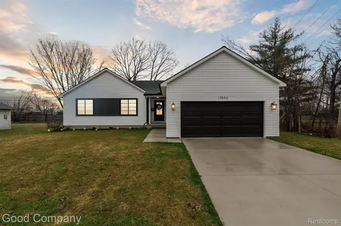 17590 Addison St, Southfield, MI 48075