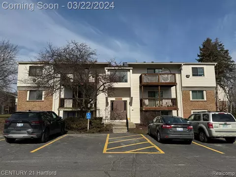 30022 W 12 Mile Rd # 8, Farmington Hills, MI 48334