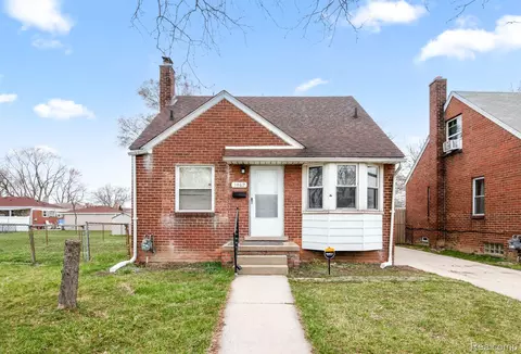 1462 Lafayette Blvd, Lincoln Park, MI 48146