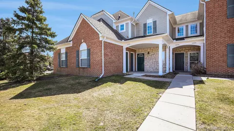 2272 Monarch Dr, Shelby Township, MI 48316