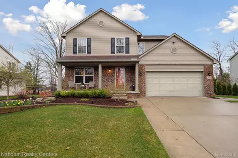 24379 Martindale Rd, South Lyon, MI 48178