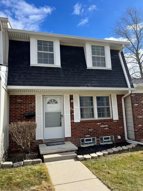 19736 Dearborn, Northville, MI 48167