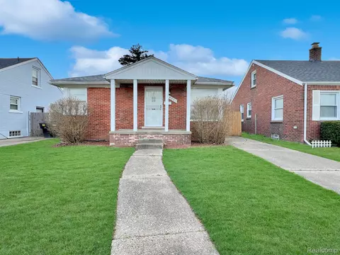 4351 Cadieux Rd, Detroit, MI 48224