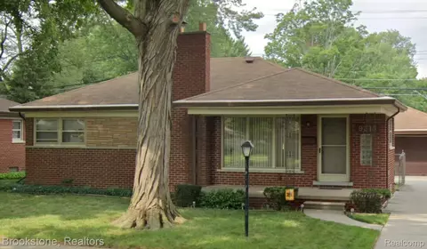 9315 Hemingway St, Redford, MI 48239