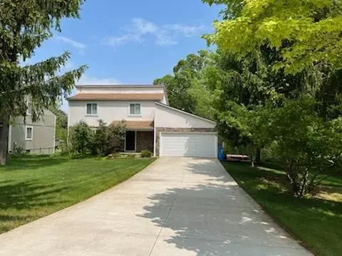 1663 Spruce Dr, Commerce, MI 48390