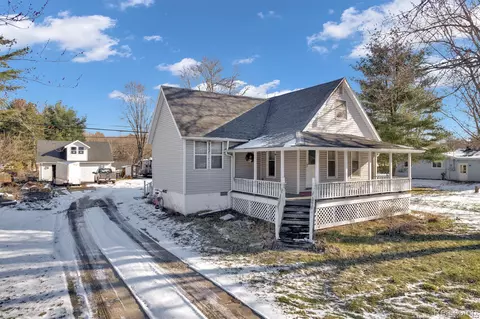 3414 Krafft Rd, Fort Gratiot, MI 48059