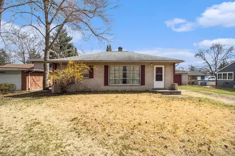 20322 Louise St, Livonia, MI 48152