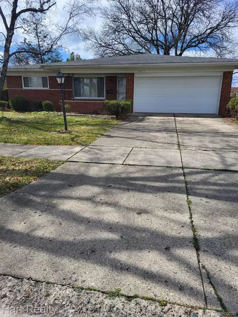29117 Gilbert Dr, Warren, MI 48093