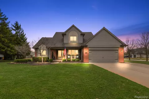 12363 Frank Dr, Romeo, MI 48065