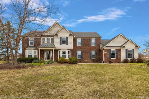 10478 Fellows Creek Dr, Plymouth, MI 48170