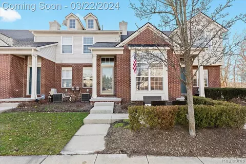 32104 Alexa Dr, Walled Lake, MI 48390