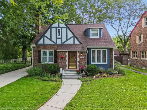 16726 Edinborough Rd, Detroit, MI 48219