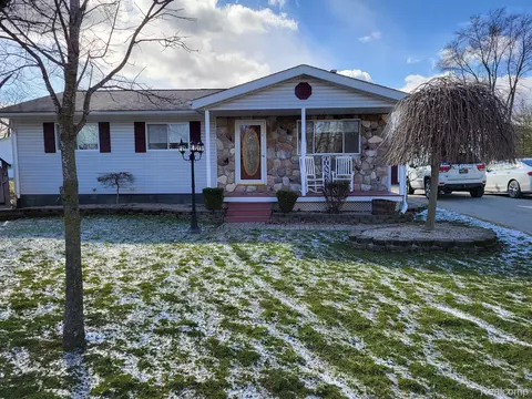 217 N Lester St, Capac, MI 48014