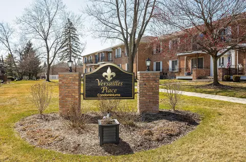 30795 Shiawassee Rd #8B, Farmington, MI 48336