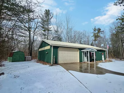 15516 E 638, Krakow, MI 49777