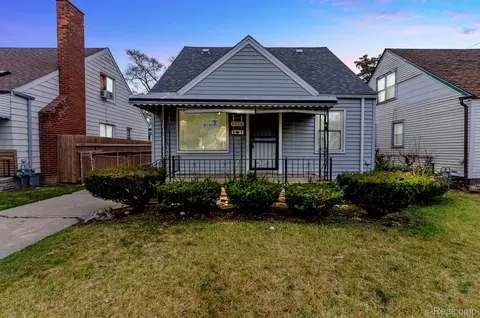 8010 Rosemont Ave, Detroit, MI 48228