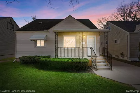 27828 Wrenson St, Madison Heights, MI 48071