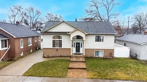 115 W Milton Ave, Hazel Park, MI 48030