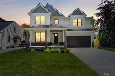 1117 Royal Ave, Royal Oak, MI 48073