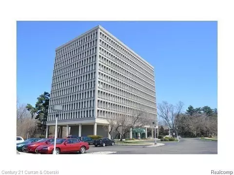 22700 Garrison St Apt #807, Dearborn, MI 48124