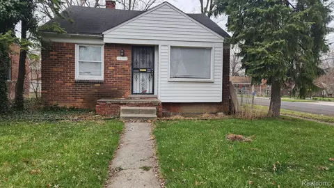 18313 Lindsay St, Detroit, MI 48235
