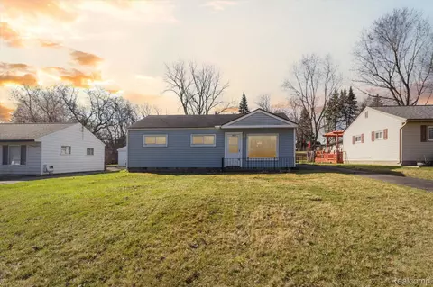 2552 James Rd, Auburn Hills, MI 48326