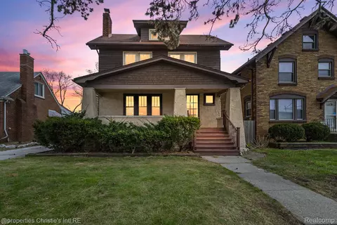 15330 Lindsay St, Detroit, MI 48227
