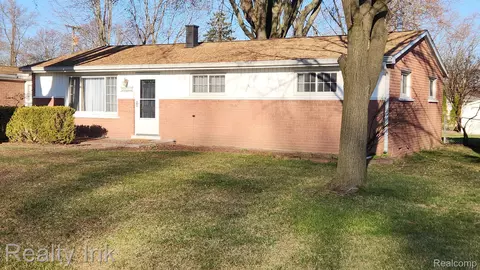 9048 Brookline Ave, Plymouth, MI 48170